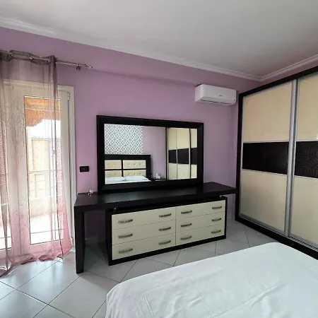 Apartment 3 Bedroom In