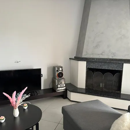 3 Bedroom In * Zverneci