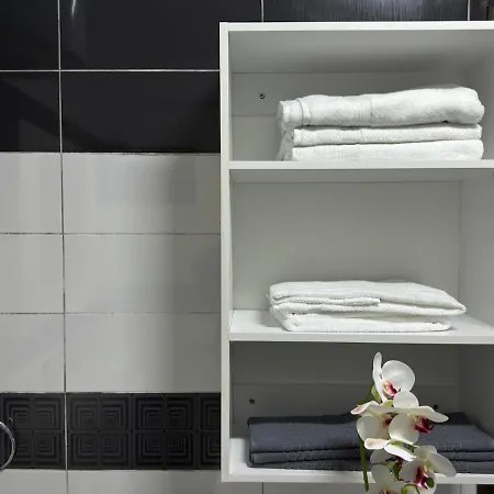 3 Bedroom In * Zverneci