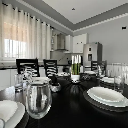 דירה 3 Bedroom In Zverneci